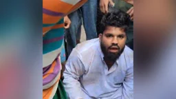 রাজৈরে মোবাইল চুরি, অভিযুক্তকে ধাওয়া করতে গিয়ে বৃদ্ধের মৃত্যু