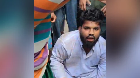 রাজৈরে মোবাইল চুরি, অভিযুক্তকে ধাওয়া করতে গিয়ে বৃদ্ধের মৃত্যু