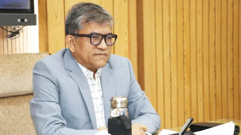 মেরিন একাডেমিতে ভর্তি ও প্রশিক্ষণের মানে আপস নয়: নৌপরিবহনসচিব 