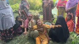গাছের সঙ্গে ঝুলছিল যুবকের মরদেহ, মৃত্যুর কারণ নিয়ে সন্দেহ