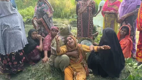গাছের সঙ্গে ঝুলছিল যুবকের মরদেহ, মৃত্যুর কারণ নিয়ে সন্দেহ