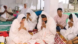 সাধন-ভজনে চলছে লালনকে স্মরণ