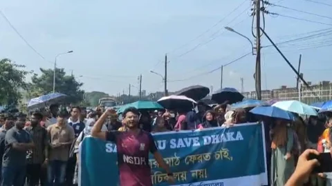সচিবালয় স্থাপনের সিদ্ধান্তের প্রতিবাদে শেকৃবি শিক্ষার্থীদের বিক্ষোভ, ক্লাস-পরীক্ষা বর্জন