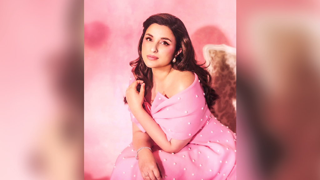 প্রথমবার ওয়েব সিরিজে পরিণীতি চোপড়া