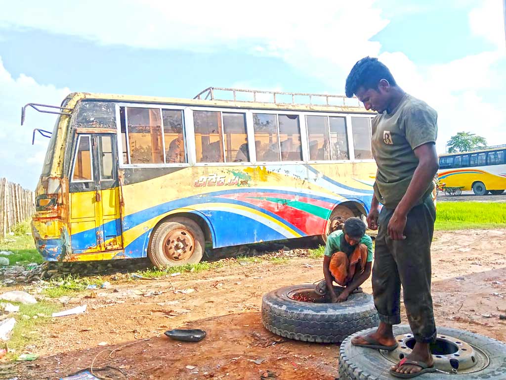 ঈদে নষ্ট গাড়ি চালানোর প্রস্তুতি