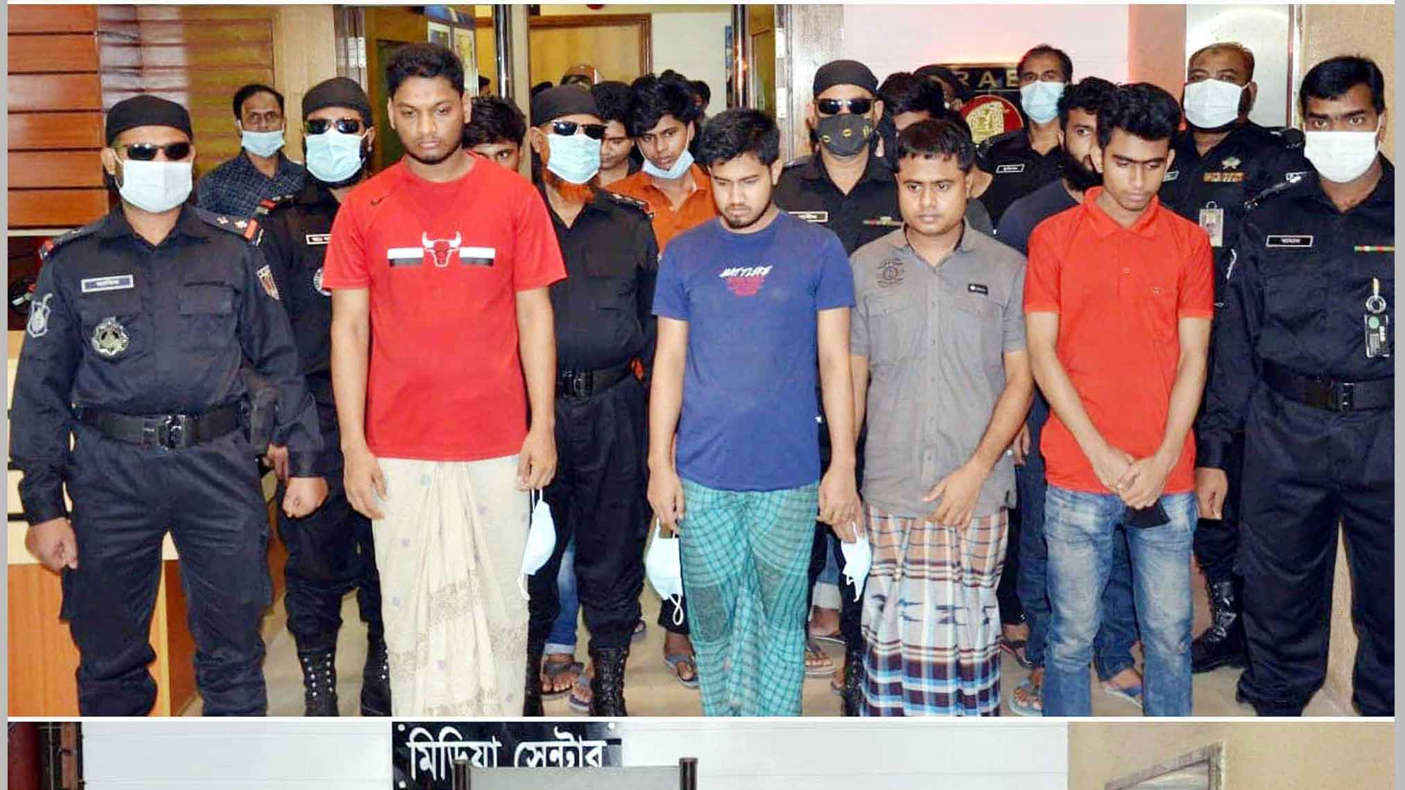 অবৈধ বিটকয়েনের লাখ লাখ ডলারের ব্যবসা, ১২ জন আটক