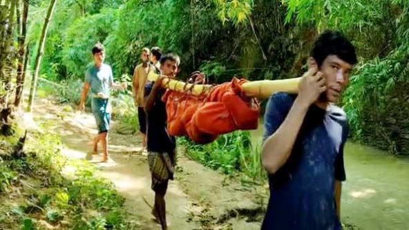 পাহাড় ধসে ভাই ও বোনের মরদেহ উদ্ধার, এখনো নিখোঁজ মা