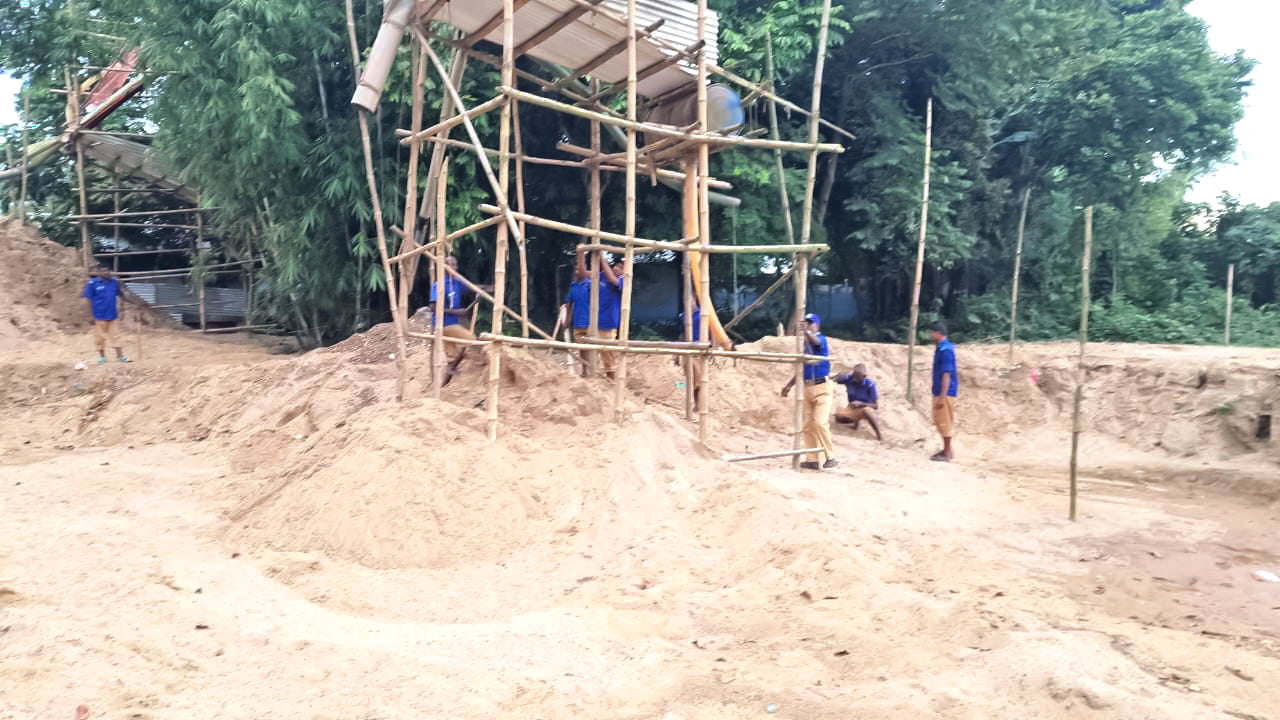 নালিতাবাড়ীতে অবৈধভাবে বালু উত্তোলনের দায় ৫০ ড্রেজার মেশিন ধ্বংস