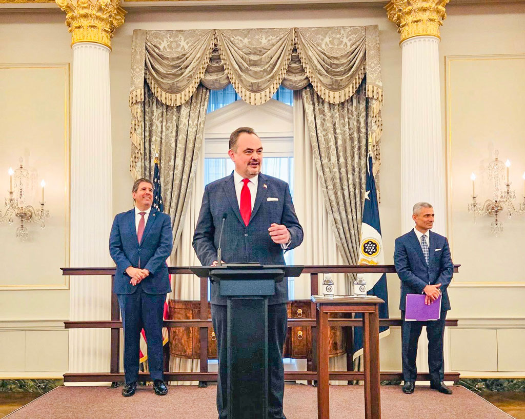 চীনকে মোকাবিলায় বাংলাদেশকেন্দ্রিক মার্কিন পরিকল্পনার বিপদ