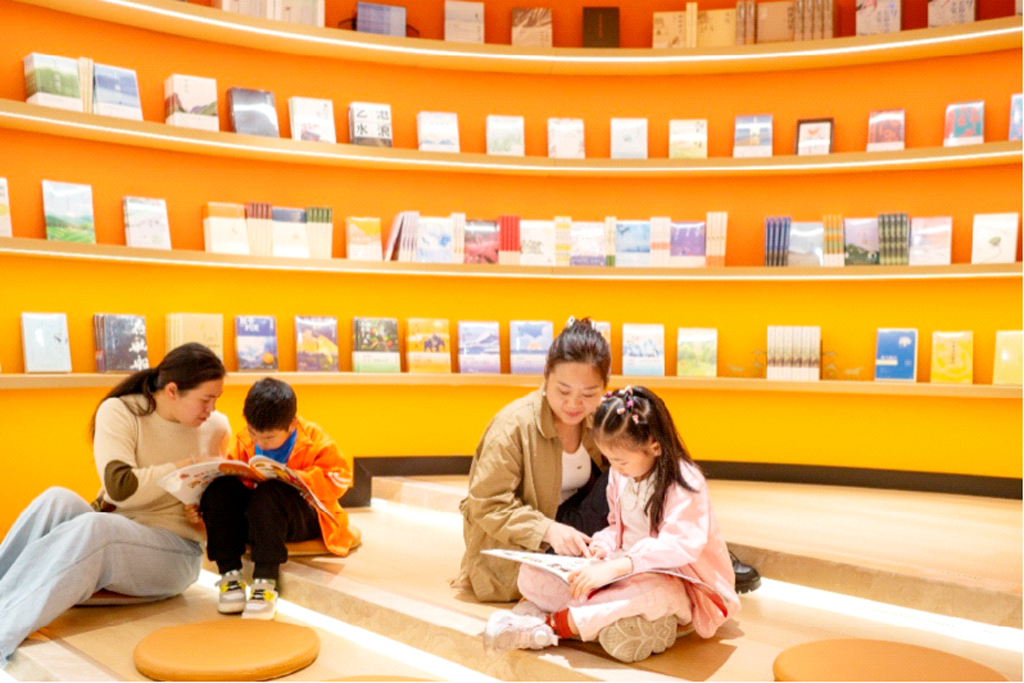 বইপড়ুয়াদের সংখ্যা বাড়ছে চীনে