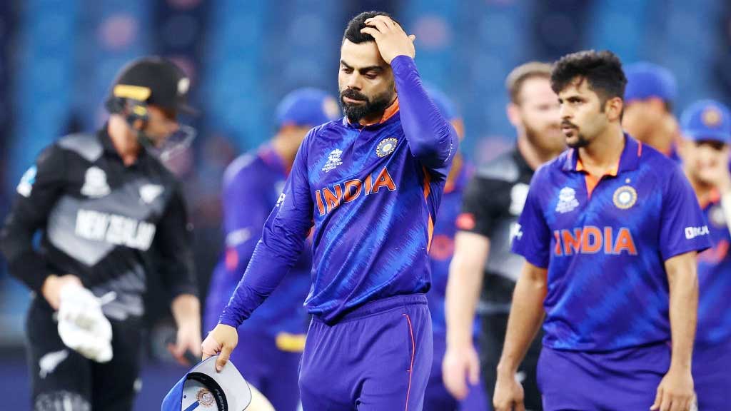 ভাষা হারিয়ে ফেলেছেন কোহলি