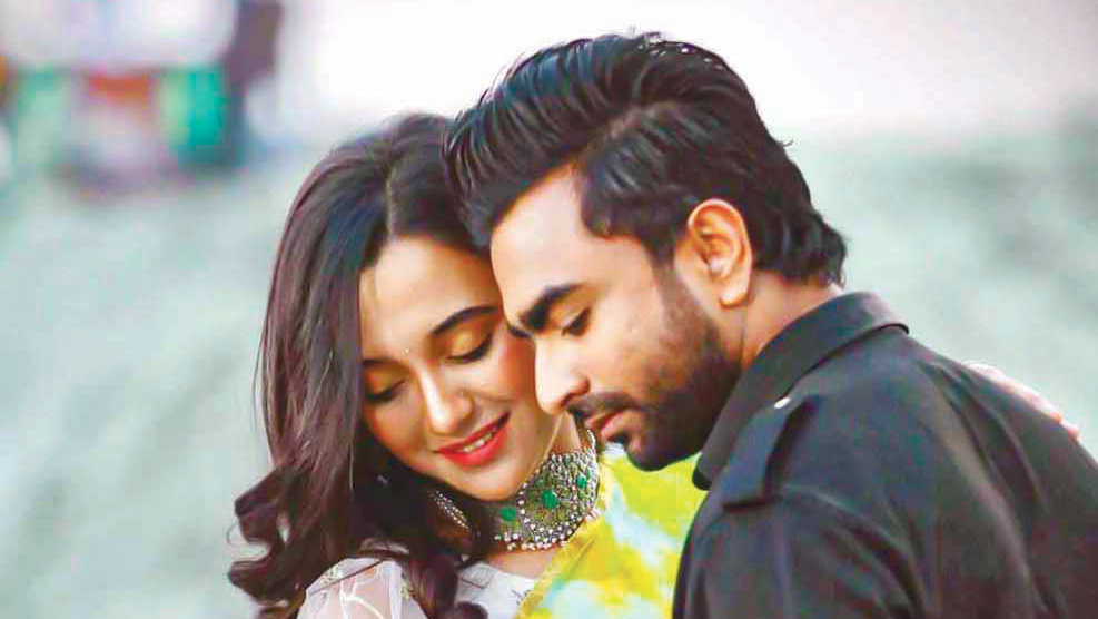 প্রথম গানেই সাড়া পাচ্ছেন ইমরান-সাবিলা