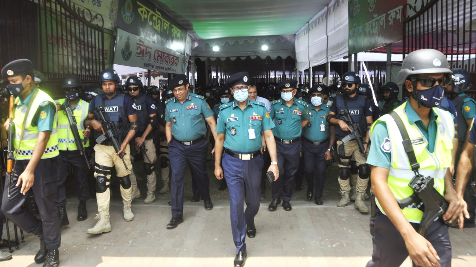 ঈদগাহে আনা যাবে শুধু জায়নামাজ-ছাতা, জঙ্গি হামলার হুমকি নেই