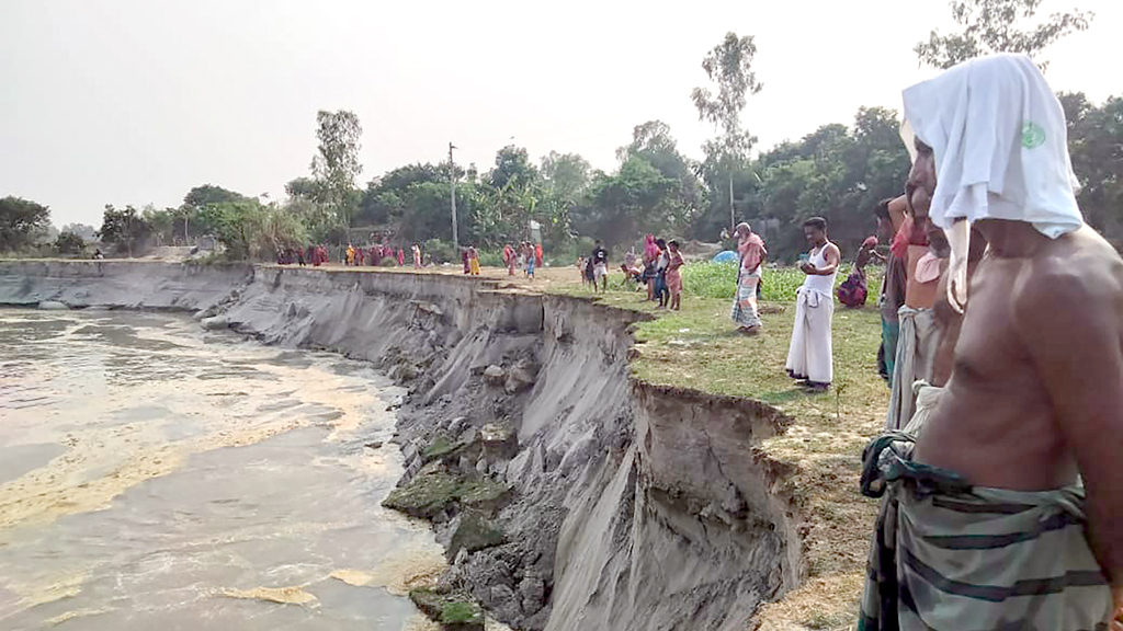 যমুনায় তীব্র ভাঙন, নদীগর্ভে বিলীন ঘরবাড়ি-ফসলি জমি 