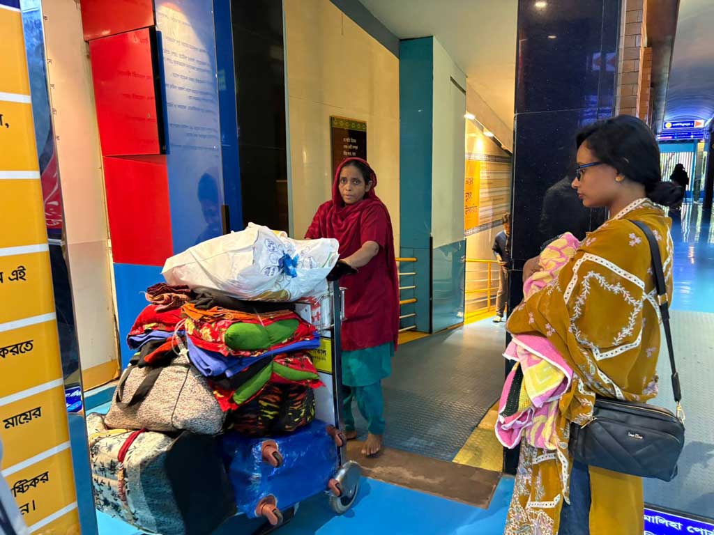 আদ্-দ্বীন হাসপাতালে আতঙ্ক, রোগী সরিয়ে নিচ্ছেন স্বজনরা