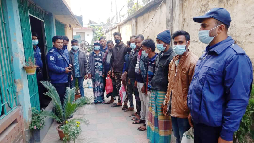 বেনাপোলে সাজাপ্রাপ্ত পলাতক ৯ আসামি গ্রেপ্তার 