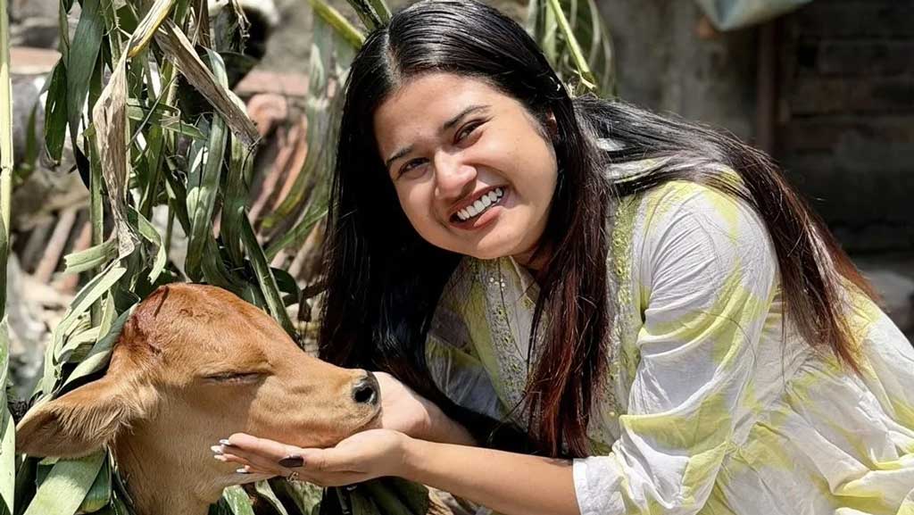 কনটেন্ট ক্রিয়েটর সায়নীর রহস্যজনক মৃত্যু, নেপথ্যে সম্পর্কের টানাপোড়েন নাকি মানসিক অবসাদ