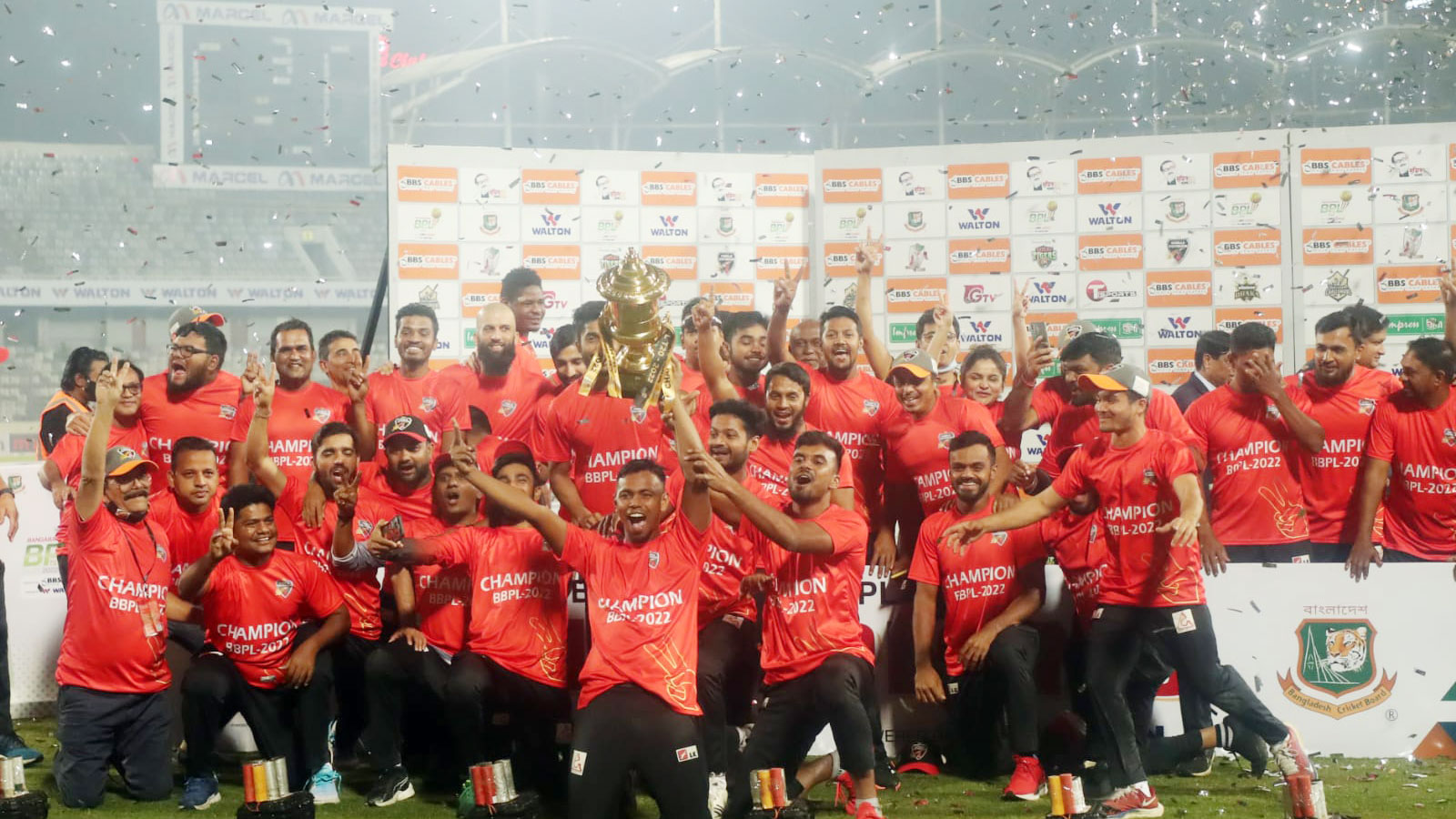 কুমিল্লার তিনে তিন 