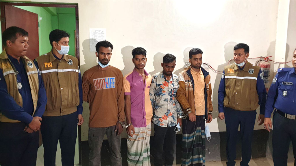 পরিবারের অমতে বিয়ে লাখ টাকার চুক্তিতে খুন