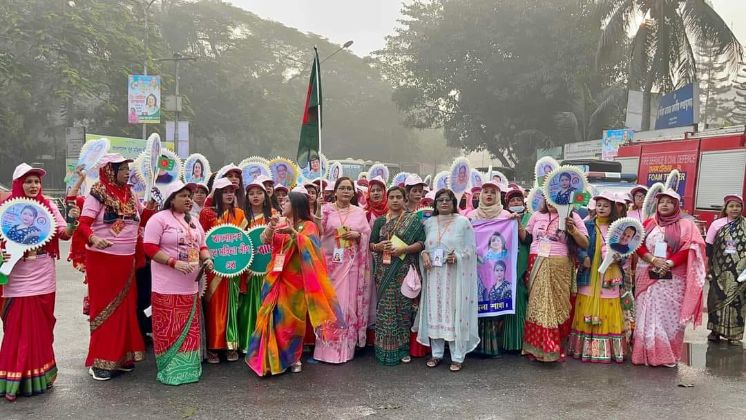 খণ্ড খণ্ড মিছিল নিয়ে যুব মহিলা লীগের সম্মেলনে নেতা কর্মীরা