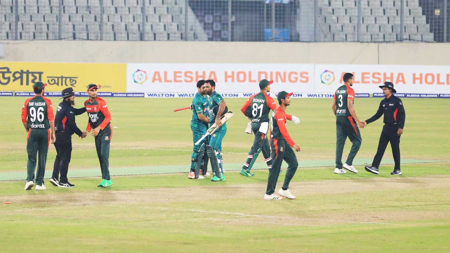 ‘অসহায় আত্মসমর্পণে’ সিরিজ খোয়াল বাংলাদেশ