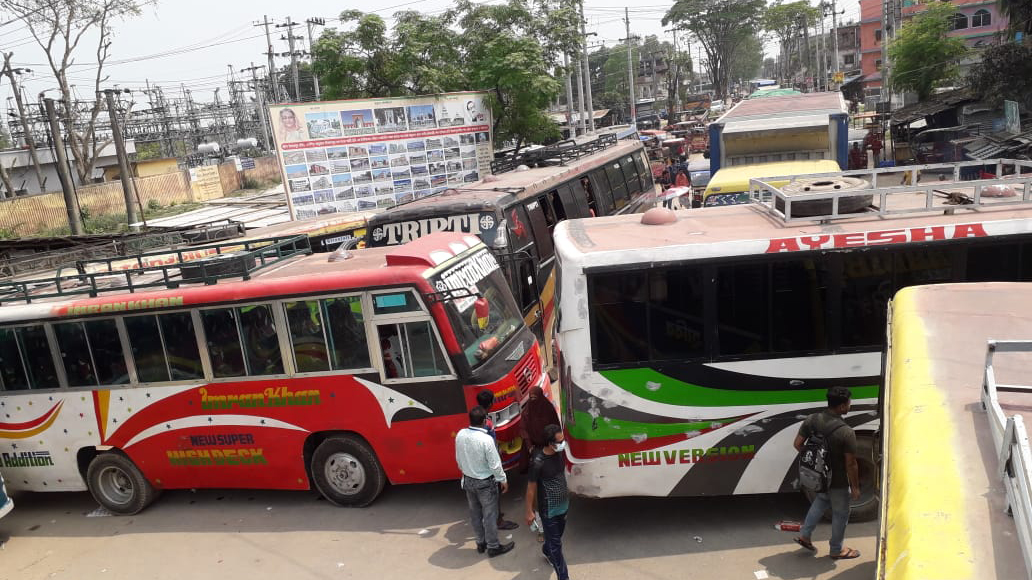 দিনাজপুর থেকে সব রুটে যান চলাচল বন্ধ