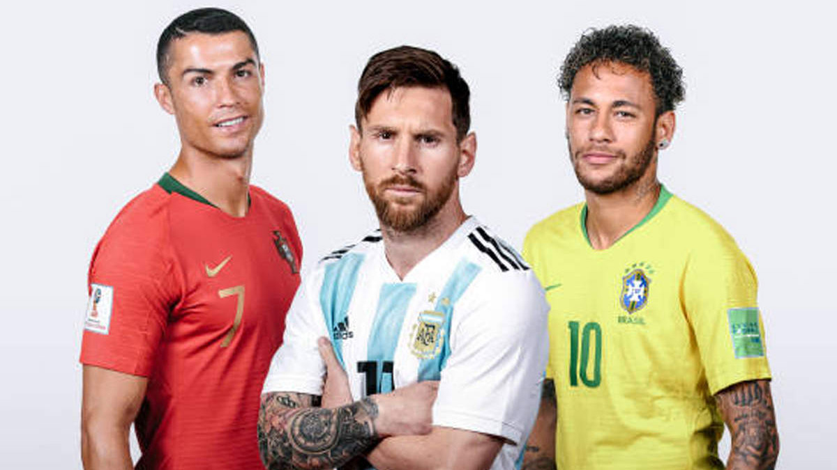 ফিফা বর্ষসেরা পুরস্কারের আরও কাছে মেসি, বাদ রোনালদো-নেইমার