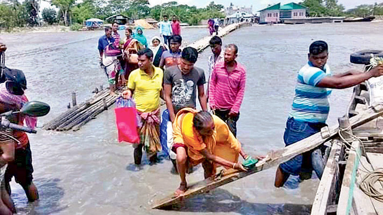 খেয়াঘাটের অবস্থা নাজুক