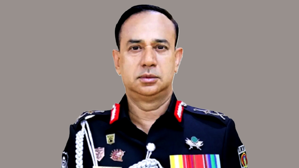 পরিবারসহ র্যাবের সাবেক ডিজি হারুনের দেশত্যাগে নিষেধাজ্ঞা