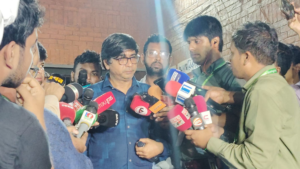 অনিয়মের অভিযোগ এনে জাকসু নির্বাচন কমিশন সদস্যর পদত্যাগ