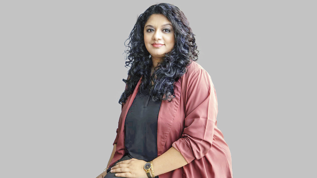 এলিটা করিমের কণ্ঠে রুনা লায়লার গান