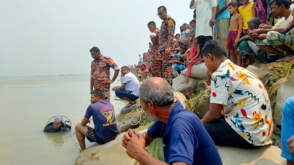 যমুনায় গোসলে নেমে যুবক নিখোঁজ