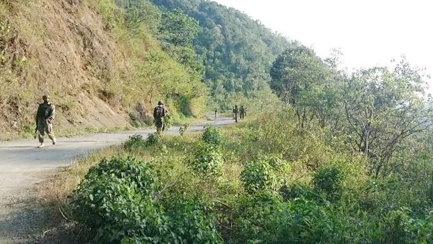 মণিপুরে সেনা কর্মকর্তাসহ নিহত অন্তত ৭  জঙ্গি হামলা