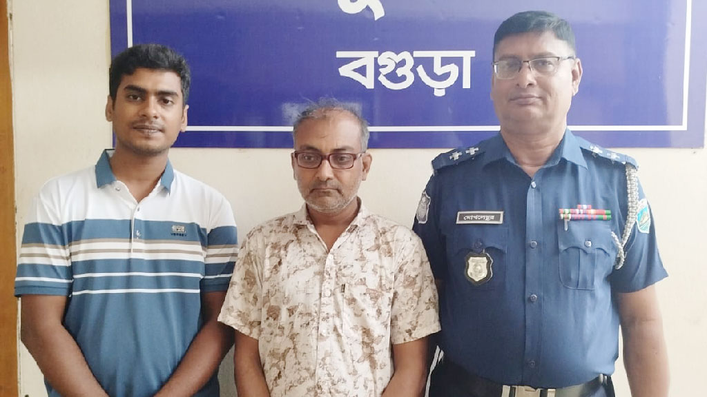 ১ বছরের সাজা এড়াতে ১২ বছর পালিয়েও রক্ষা হয়নি
