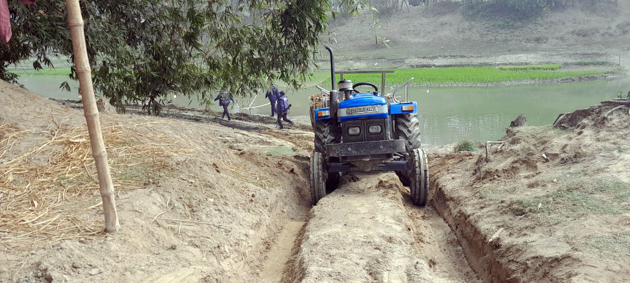 গাইবান্ধায় অবৈধভাবে মাটি কাটার অভিযোগে দুজনকে অর্থদণ্ড