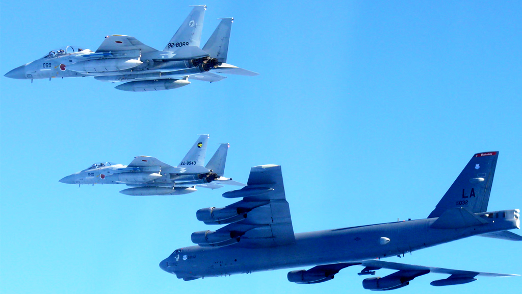 চীনের সঙ্গে উত্তেজনার মধ্যেই রেকর্ড প্রতিরক্ষা বাজেট অনুমোদন করল জাপান