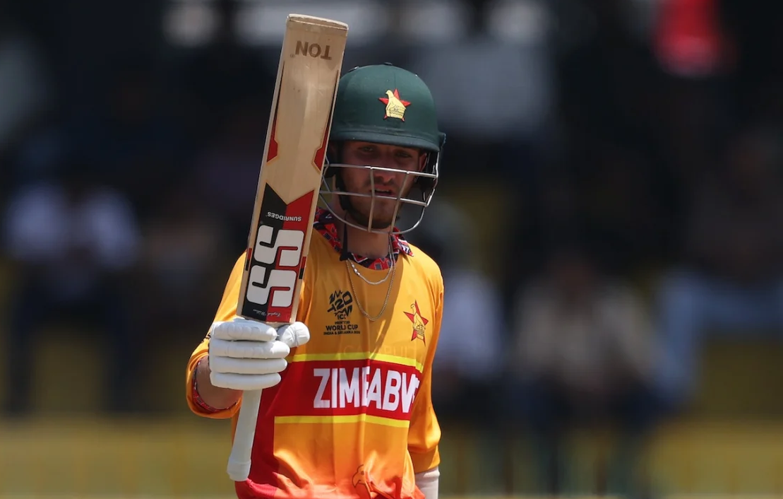 জিম্বাবুয়ের ইনিংসে সর্বোচ্চ ৬৪ রান এসেছে ব্রায়ান বেনেটের ব্যাটে। ৫৬ বলে ৭ চারে ৬৪ রান করে অপরাজিত থাকেন তিনি।