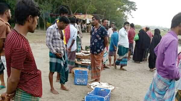 কর্মকর্তার স্বস্তি, জেলের অস্বস্তি