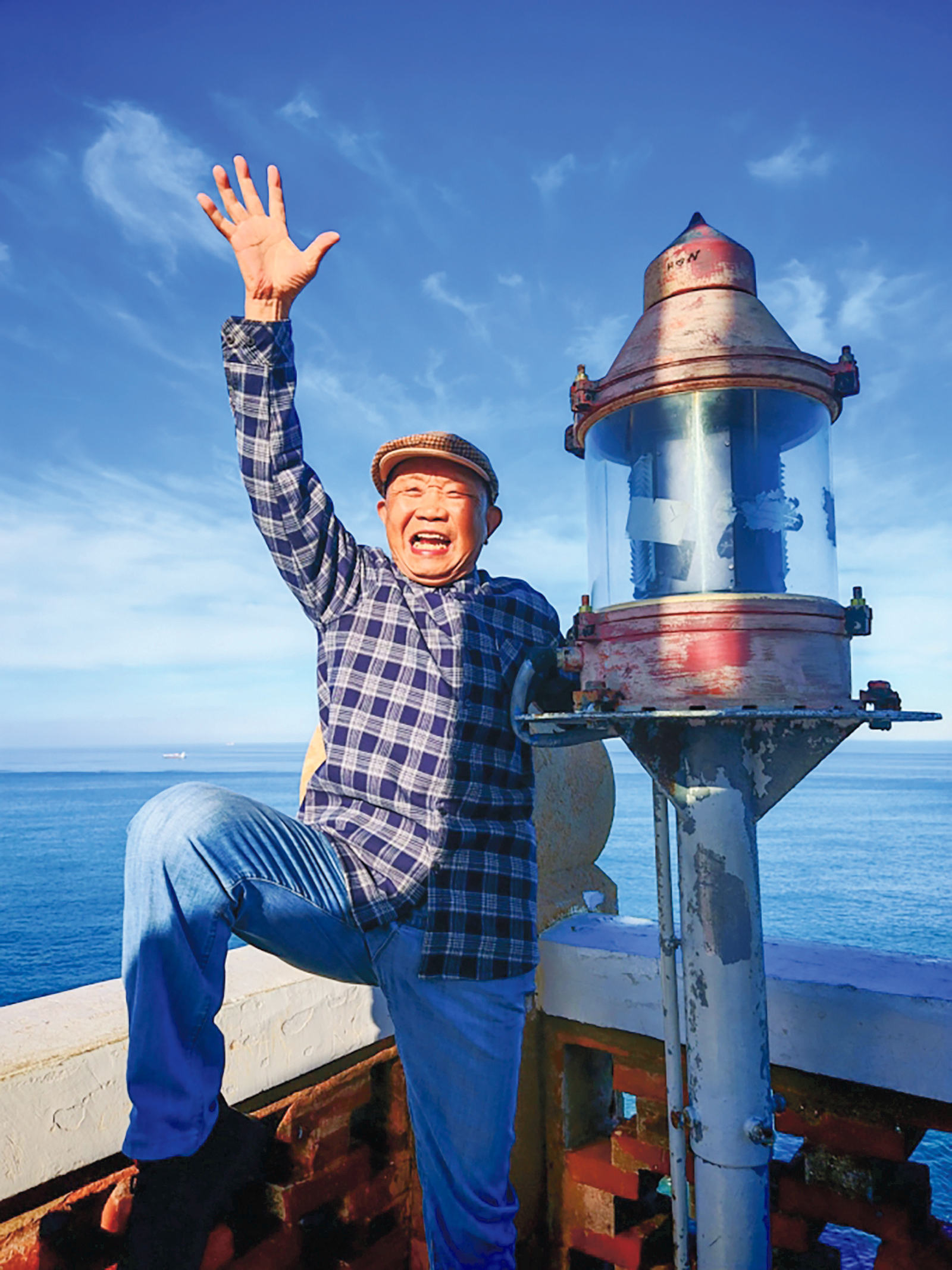 ৮২ বছর বয়সে বিশ্বভ্রমণে দু লং