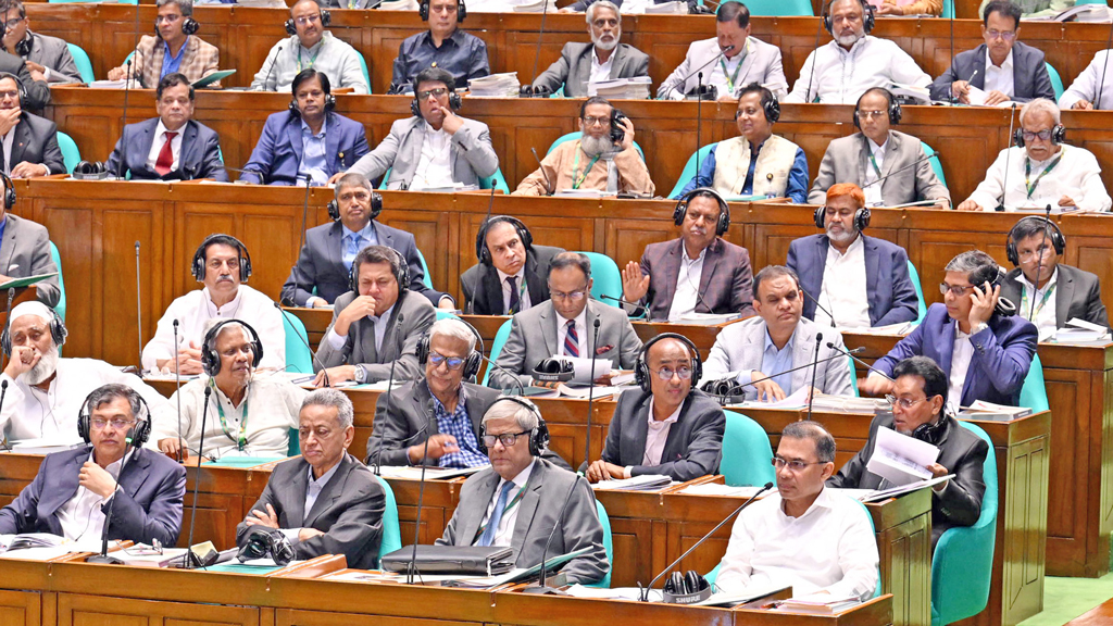 রাষ্ট্রপতির ভাষণের আলোচনা: আপত্তি-সমালোচনায় বিরোধীরা, সরকারি দল চাইল উন্নয়ন