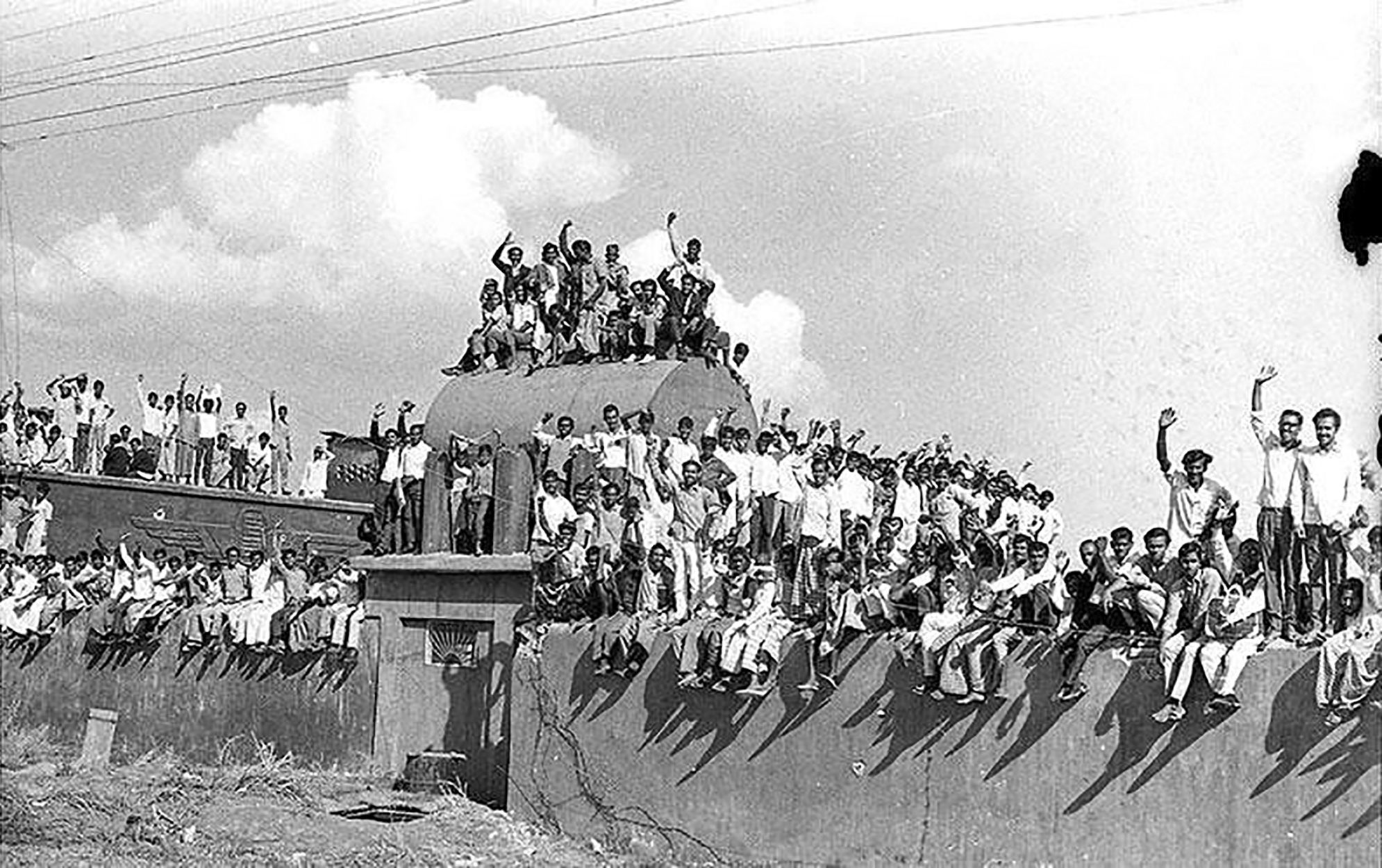 একাত্তরে সামষ্টিক মুক্তি আসেনি