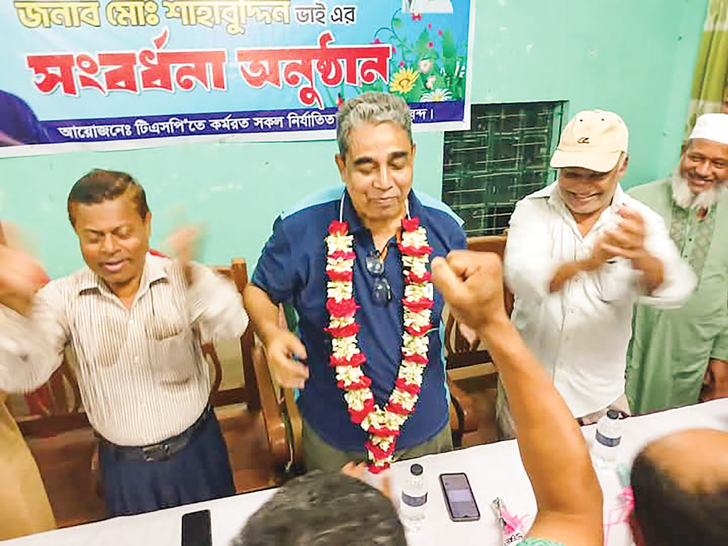 টিএসপি কমপ্লেক্স: ১০ বছর পর ফিরে বিনা ভোটে সিবিএ সভাপতি