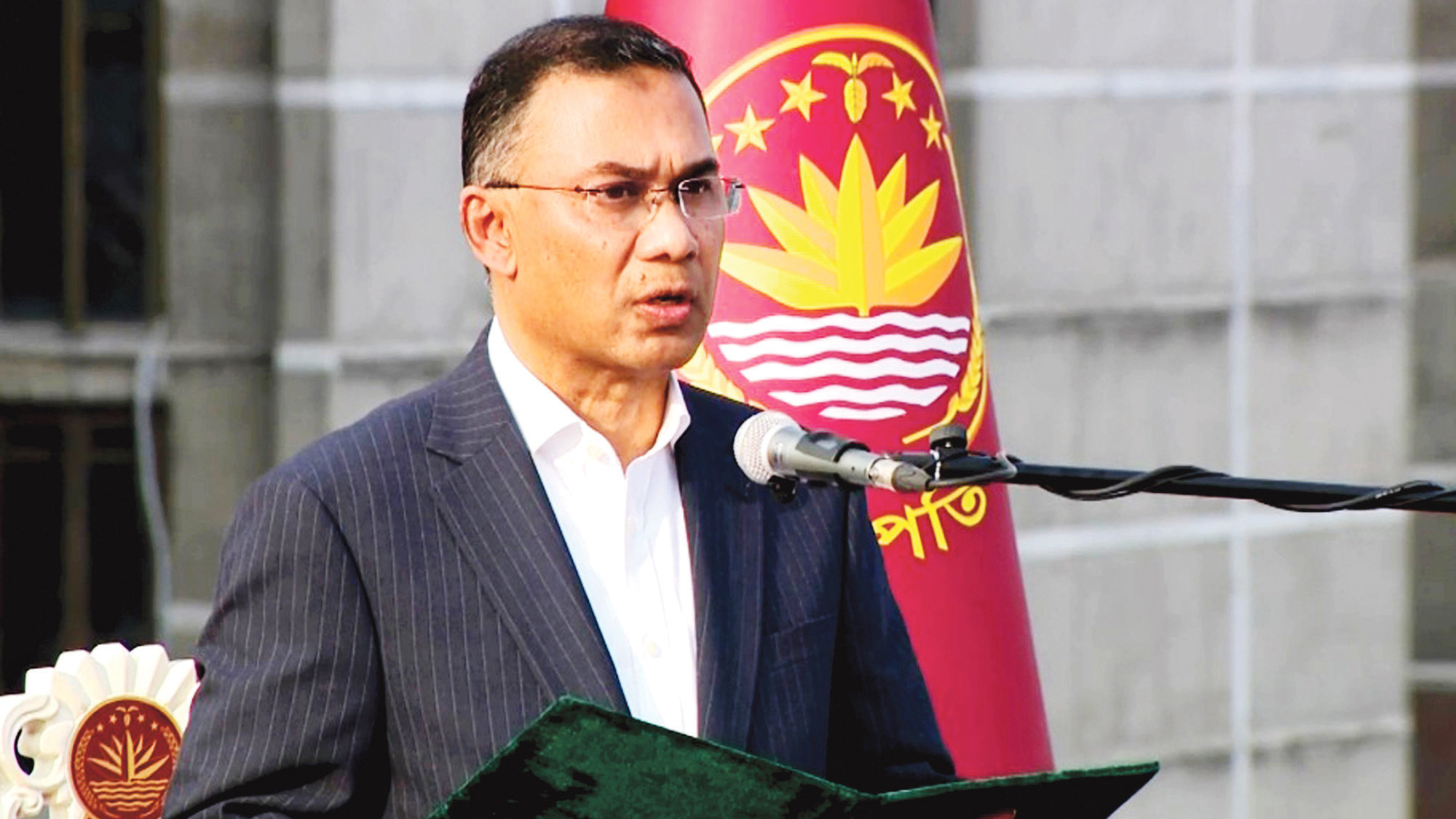 তারেক রহমান প্রধানমন্ত্রী, গণতন্ত্রে দেশ