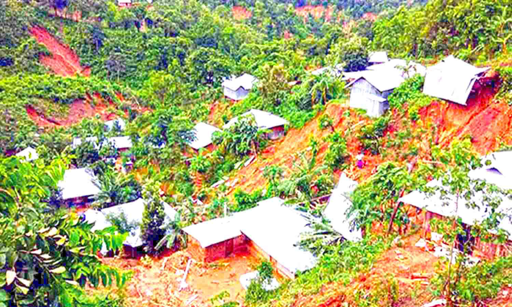 ঝুঁকিতে বাস লক্ষাধিক বাসিন্দার