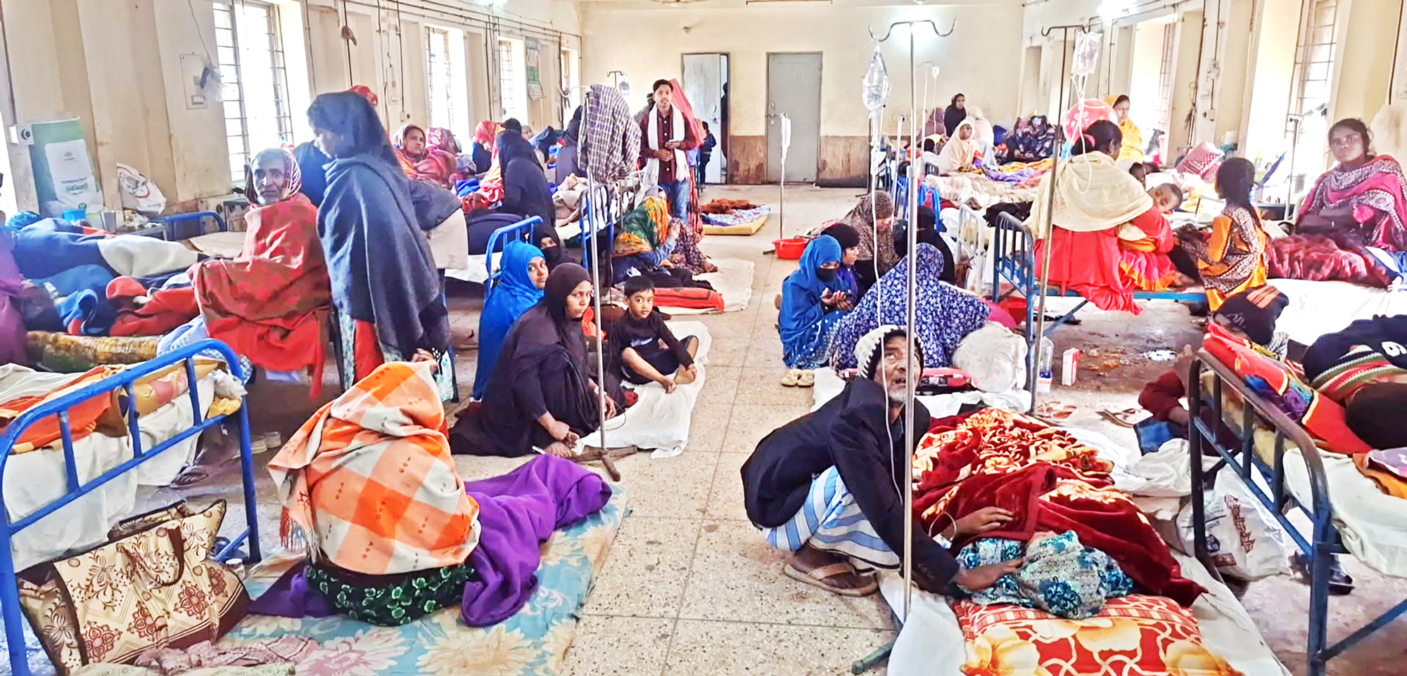 তীব্র শীতে হাসপাতালে বাড়ছে শিশু রোগীর চাপ