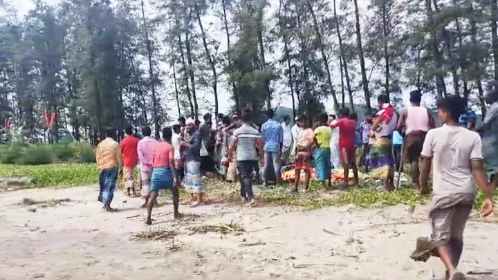 অনুপ্রবেশ ঠেকাতে কোস্ট গার্ডের টহল জোরদার, আরও ৫ রোহিঙ্গার লাশ উদ্ধার