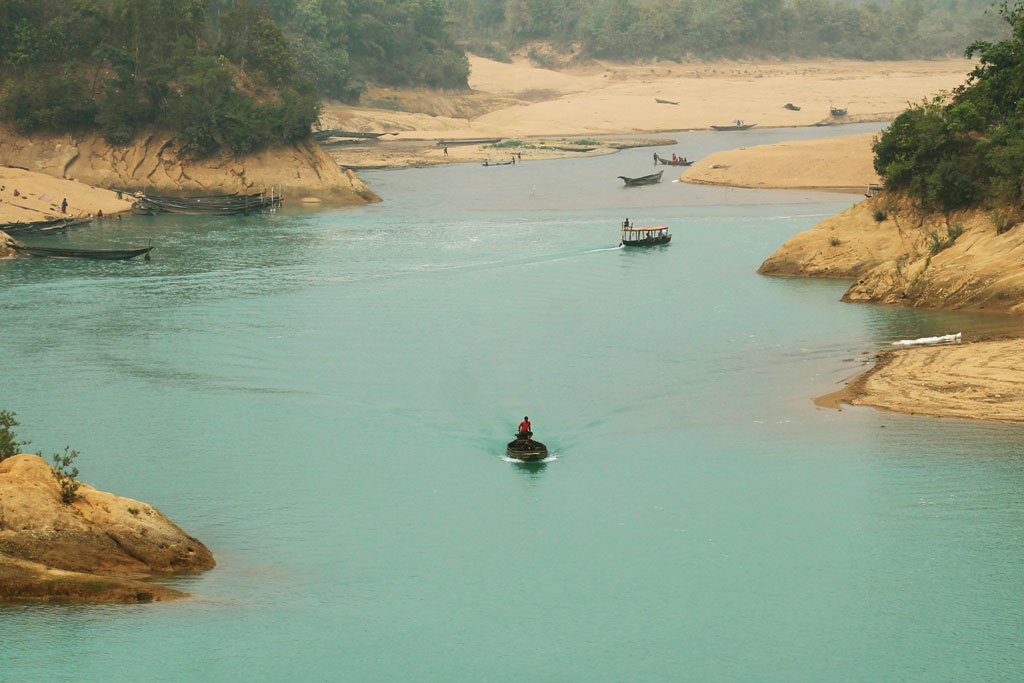 সারি নদী, শাপলা বিল আর চা-বাগানের জৈন্তাপুর