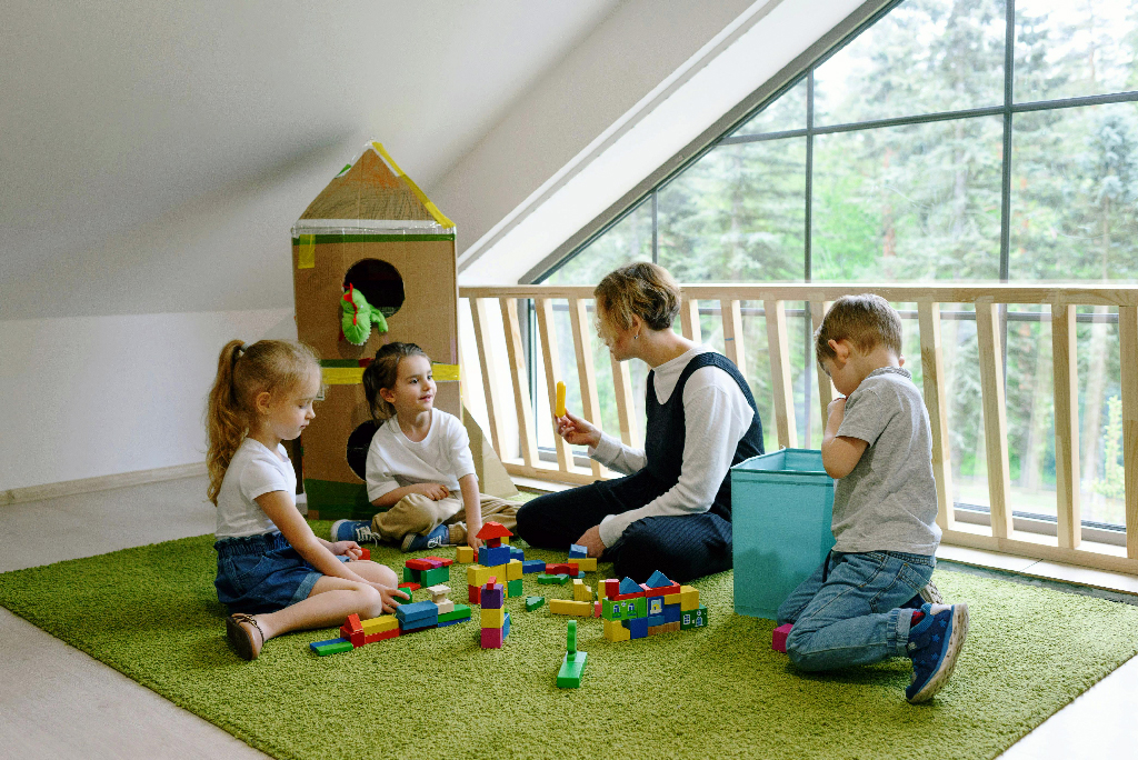 যেসব কথা অভিভাবকেরা কখনোই স্বীকার করতে চান না