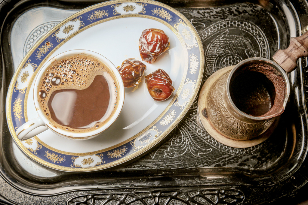 রমজান মাসে কফি পান করুন নিয়ম মেনে