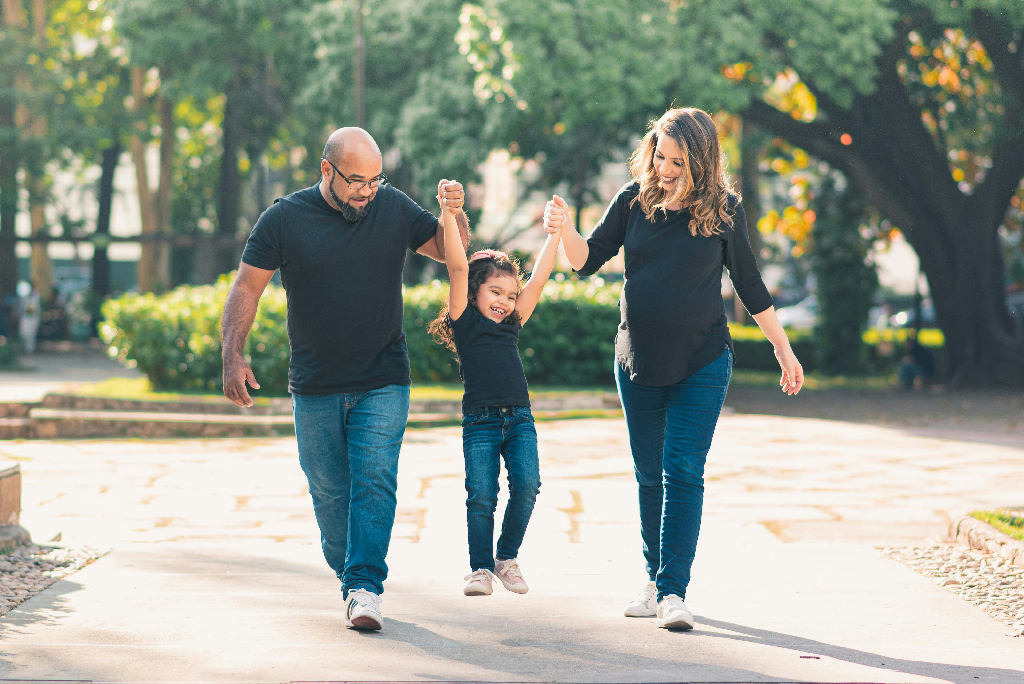 সন্তানকে আত্মনির্ভরশীল করে গড়ে তুলবেন যেসব কারণে